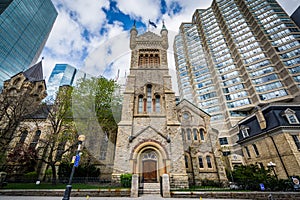 St Andrew's Presbyterian Church and modern buildings along Simco