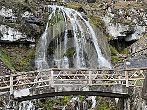 St. Beatus Waterfall or Waterfalls and cascades under the St. Beatus cave (Wasserfall bei den St. Beatus Hoehlen)