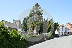 St. Dogfan, Llanrhaeadr-Ym-Mochnant