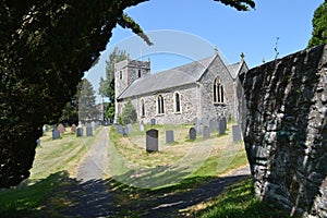 St. Dogfan, Llanrhaeadr-Ym-Mochnant