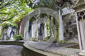 St Dunstan-in-the-East Church Garden, London