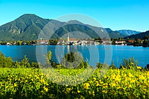 St. Laurentius ist eine rÃÂ¶misch-katholische Pfarrkirche in Rottach-Egern im Landkreis Miesbach in Oberbayern photo