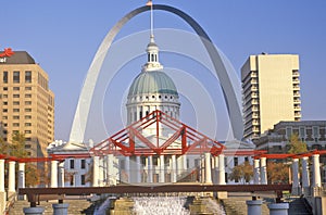 St. Louis Arch and Old Courthouse, MO
