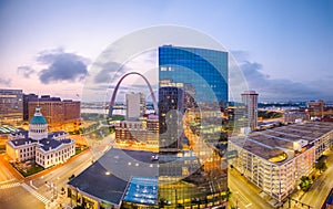 St. Louis, Missouri, USA downtown cityscape with the arch and courthouse