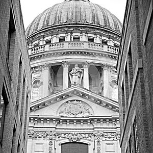 st paul cathedral in london england old construction and religio photo