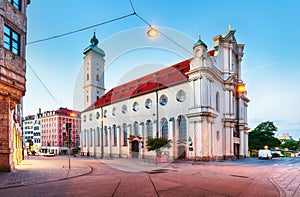 St Peter\'s Church is a Roman Catholic church in the inner city of Munich, Germany. Nobody