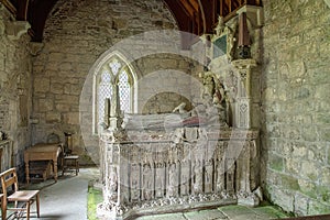 St Peters Church Tomb of Sir Ralph and Lady Elizabeth Chillingham