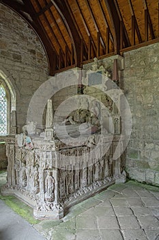 St Peters Church Tomb of Sir Ralph and Lady Elizabeth Chillingham
