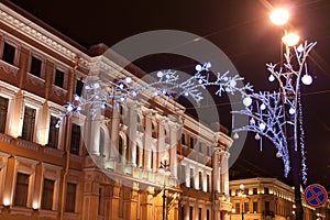 ST. PETERSBURG - January 11: Christmas tree and building of General staff on Nevsky Prospekt and Gostiny Dvor, January