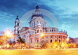 St. Stephen basilica in Budapest photo