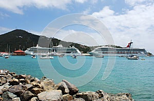 St.Thomas Cruise Liners