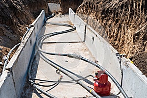 Stages of cable clutch voltage of 35 thousand volts in the trench