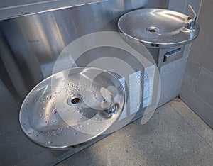 Stainless steel public drinking water fountain