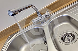 Stainless steel sink