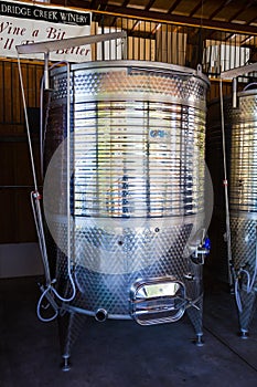 Stainless Steel Wine Tanks