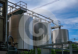 Stainless tanks for processing and fermentation of grapes