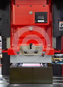 Stamping press machine