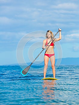 Stand Up Paddle Surfing In Hawaii