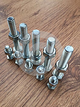 Standing bolt upright