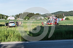 Standing rescue helicopter