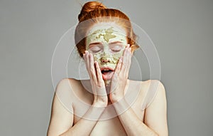 Stange affect of natural mask .