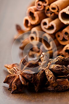Star aniseed and cinnamon sticks