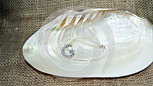 Star and crescent pearl bracelet