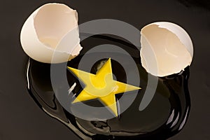 Star shaped egg yolk