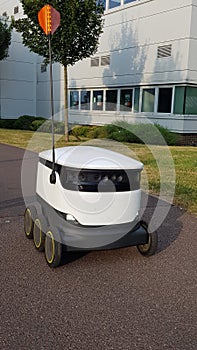 Starship robot delivery service on redway Milton Keynes photo