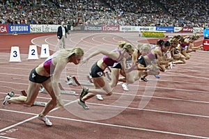 Start of the 100m Women
