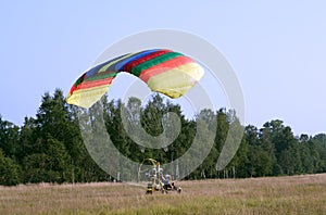 Starting paraglider