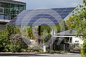Stationary solar panel