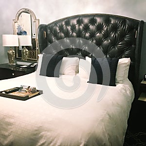 The Statley Hotel Room