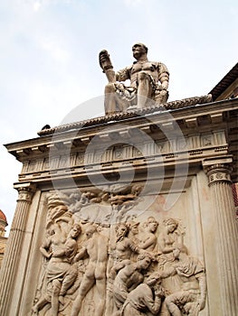 Statua al mercato di San Lorenzo