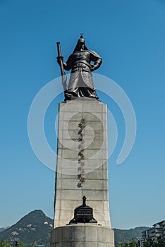 Statue of Admiral Yi Sun-shin in Gwanghwamun Square