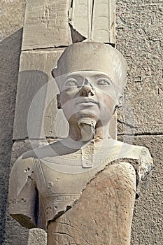 Statue of Amon