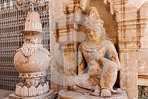Statue, Ananda Temple, Bagan