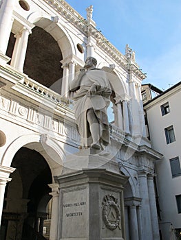 Statue of Andrea Palladio