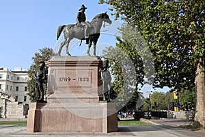 Statue of Arthur Wellesley, Duke of Wellington in Central London photo