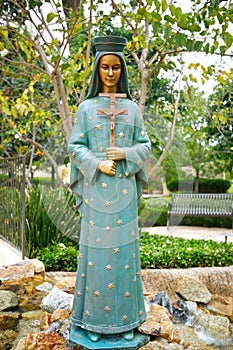 Statue of Blessed Virgin in San Fernando Mission