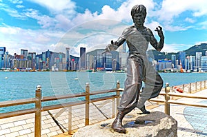 The statue of bruce lee hong kong