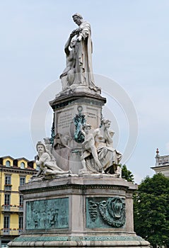 The statue of Camillo Benso of Cavour photo