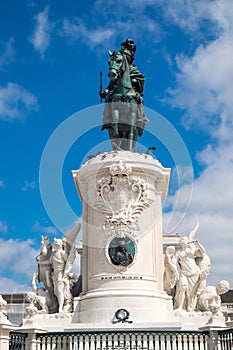 Statue at the Commerce Square