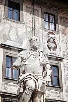 Statue of Cosimo I de Medici, Grand Duke of Tuscany, Pisa, Italy photo