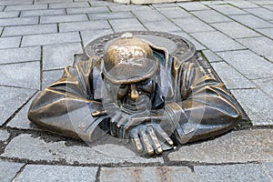 Statue of Cumil, the man at work in Bratislava