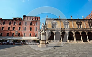 Statue of Dante in Verona