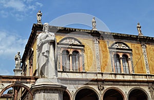 Statue of Dante in Verona