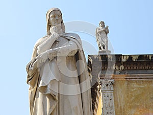 Statue of Dante in Verona