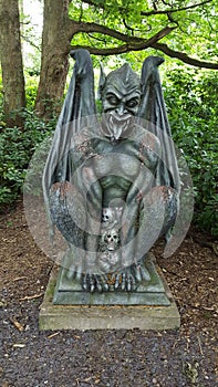 Statue demon gargoyle