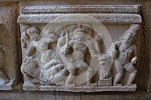 Statue depicting killing of Aditya karikala Chozhan in Tanjore brigadeeswara temple india Tamil Nadu